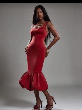 Women’s Red Mermaid Hem Bodycon Dress